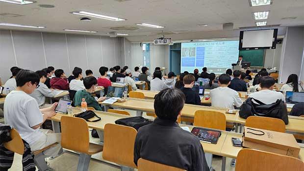 인천대학교 대학일자리플러스센터, 현직멘토와 함께하는 ‘2024 하반기 직무부트캠프’ 성료 대표이미지